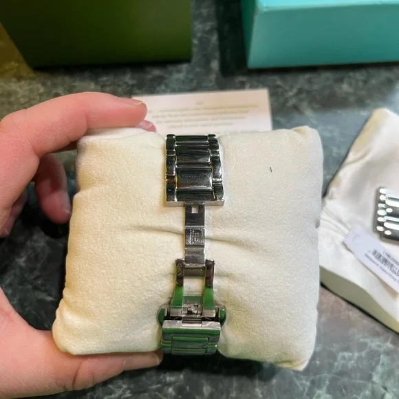 NWT Kate Spade Silver Stainless Steel Watch - Picture 3 of 9